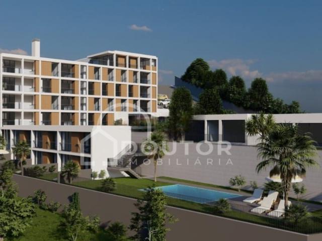 T2 no Caniço Prime com Varandas e Suíte Conforto e Exclusividade