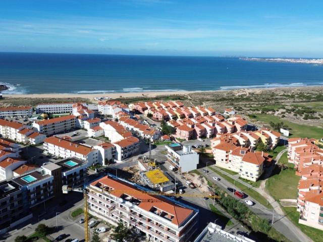 Apartamento T2 remodelado a 2 Minutos da Praia da Consolação