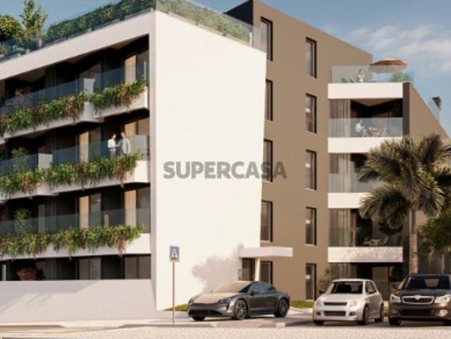T2 novo com terraço, piscina e garagem em Tavira ONE