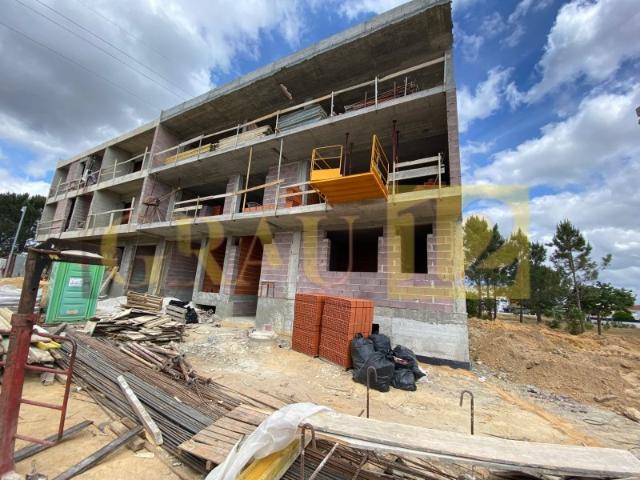 T2 Novo com Garagem e Acabamentos de Luxo em Fernão Ferro