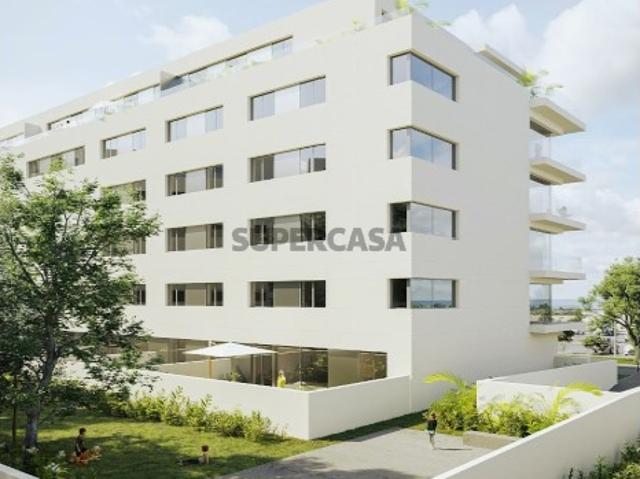 T2 Novo e Luxuoso com Terraço em 1ª Linha de Mar em Vila do Conde