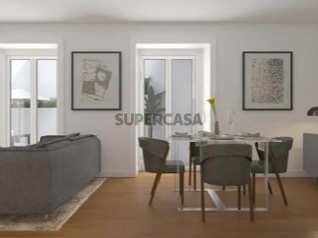 Apartamento T2 novo com varanda Rua Palmira Lisboa