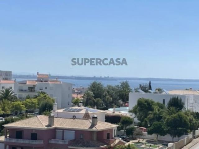 T2, NOVOS, Centro LAGOS ALGARVE, c/ PISCINA e Estacionamento 2 minutos PRAIAS!