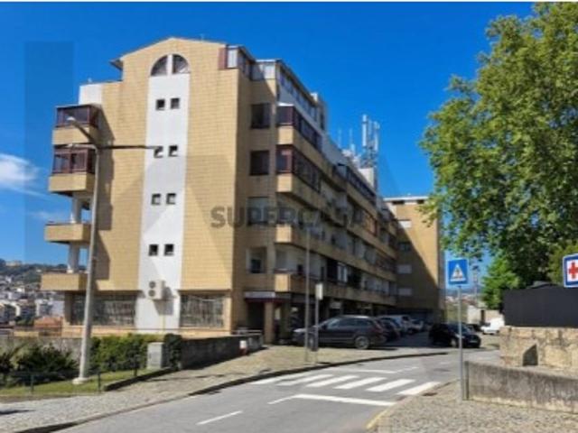 T2 Oportunidade de Investimento ou Primeira Habitação no Centro de Amarante