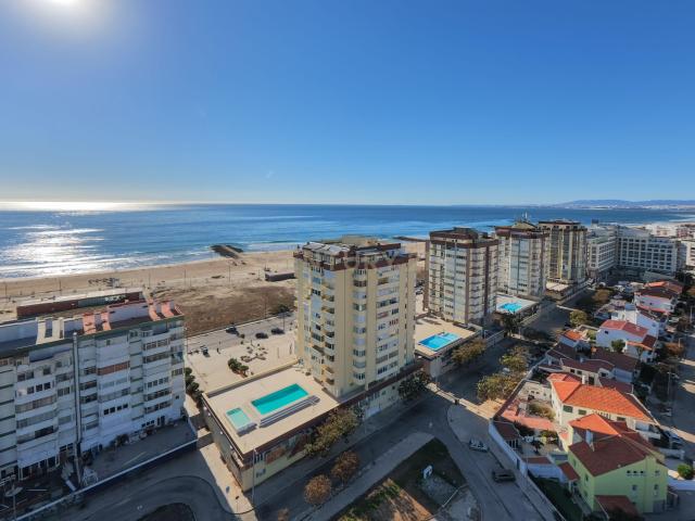 T2 PARA ARRENDAMENTO / 1.ª LINHA DE PRAIA, COM VISTA MAR, COSTA DA CAPARICA