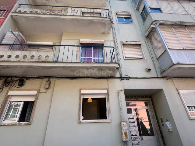 T2 para Arrendamento na Amadora – Excelente Localização