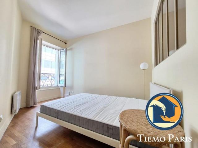 T2 Paris 75008 Saint Augustin