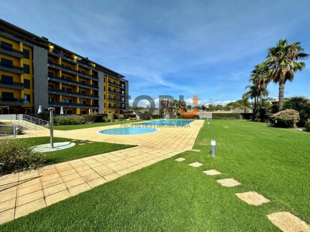 T2 perto da praia do Forte Novo Quarteira Terraço amplo