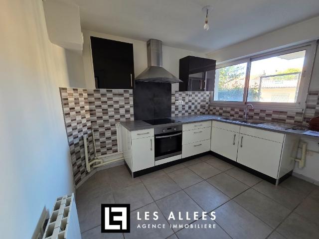 T2 Proche centre avec terrasse Location MONTELIMAR 26200