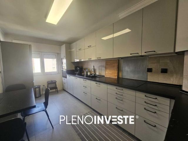 T2 Premium junto ao Taguspark: Remodelação Total, Conforto Térmico e Vista Panorâmica