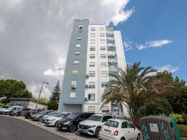 T2 Remodelado na Quinta do Património – Conforto e Conveniência em Sacavém