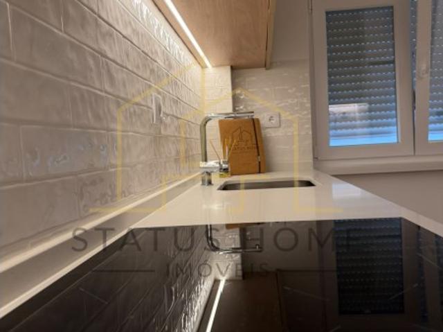 T2 Remodelado a Estrear, Acabamentos Premium, Sacavém!
