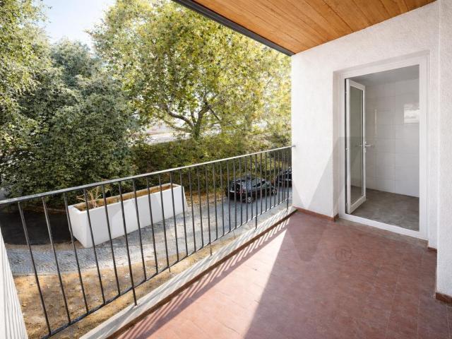 T2 remodelado com varanda e muita luz I Olivais 81m² Santa Maria dos Olivais