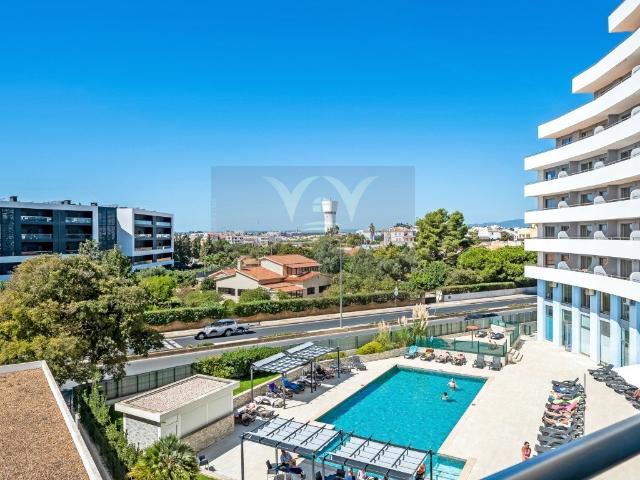 T2 Remodelado com Vista Desafogada e Garagem | Portimão 99m² Portimão