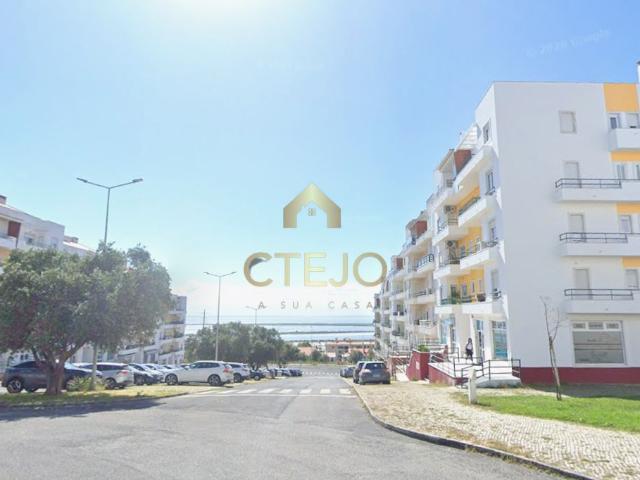 T2 REMODELADO COM GARAGEM NA TÁGIDES PARK