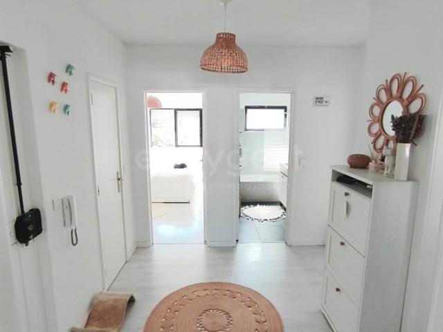 T2 Remodelado | Luz Natural | Encosta do sol