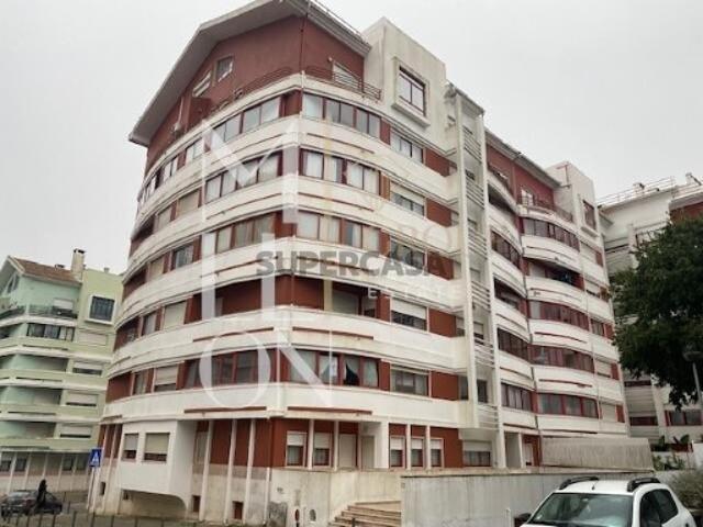 T2 remodelado Urbanização Moinho da Cavaleira