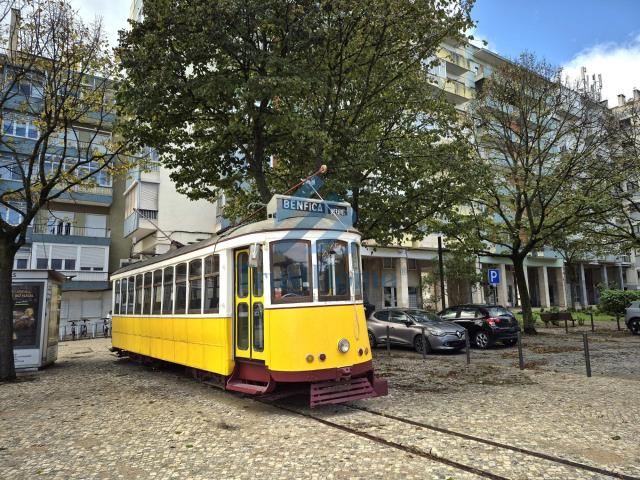 T2 Remodelado em Benfica Lisboa