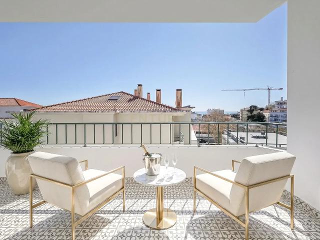 T1+1 Renovado a Estrear | Vista Mar | 10 Min a Pé da Praia do Tamariz | Elevador | Parqueamento | Estoril Cascais Próximo do Casino Estoril Sistema de Propostas Múltiplas – Open House
