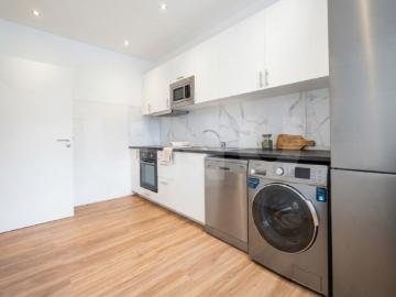 T2 renovado, com vistas panorâmicas, no centro da Covilhã!