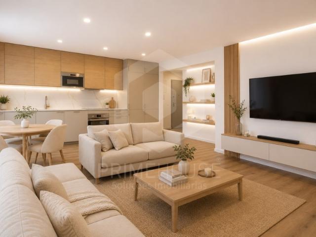 T2 Renovado |Suíte |Logradouro Privativo | Pronto a Habitar
