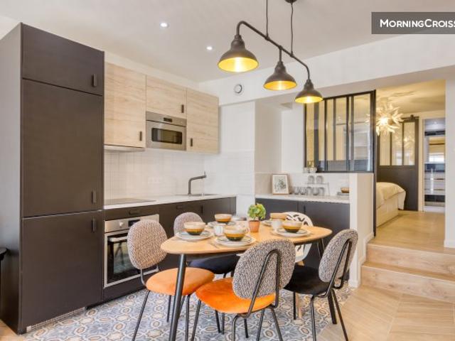 T2 rénové avec cour privée