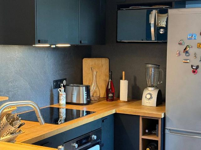 T2 rénové et climatisé 46,7 m² 850€ HC avec terrasse 9 m² + parking – Canal du Midi