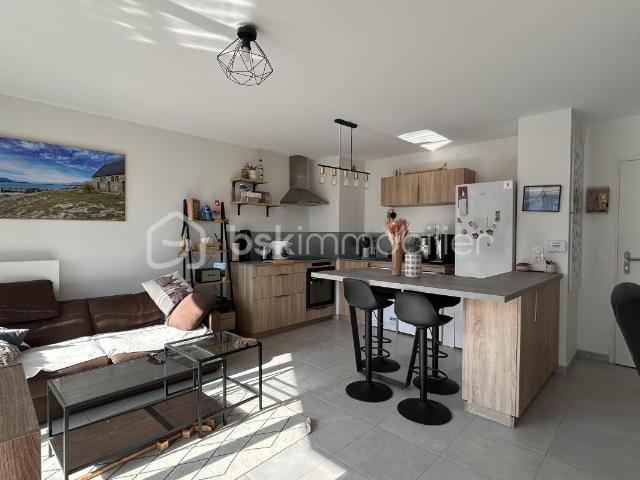 Coup de coeur, T2 de 43 m2 avec place de parking en sous sol