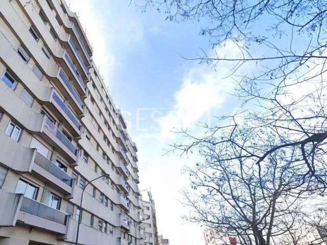 T2 RUE BELLIARD