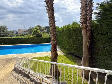 T2 SUITE, PISCINA, VARANDA, GARAGEM