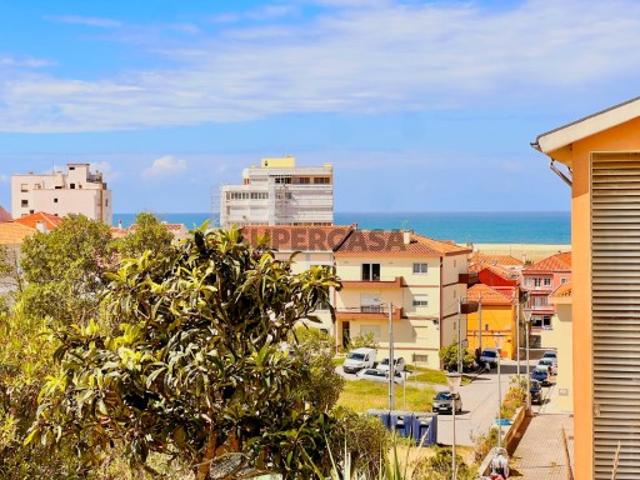T3+1 com Garagem e Jardim Privado O Refúgio Perfeito em Buarcos