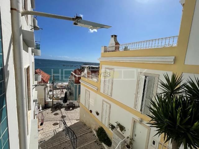 T3+1 + terraço + vista mar + proximidade da praia
