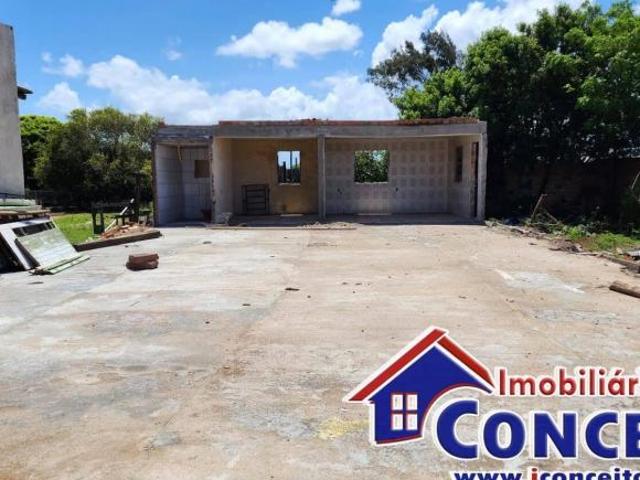 T323 Excelente terreno de 352m² localizado em avenida principal