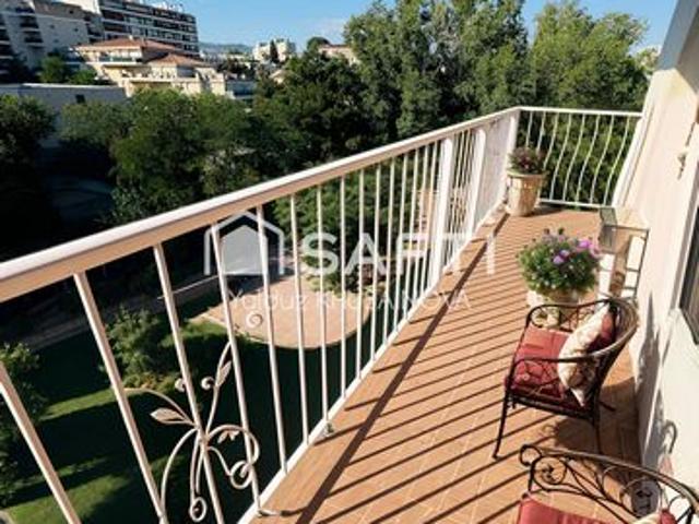 T3/4 AVEC BALCON ET VUE DÉGAGÉE / RESIDENCE SECURISÉE / PLACES DE PARKINGS EXTERIEURS LIBRE