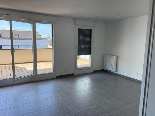 T4 81.09m²+ Terrasse 15.39m²+ 2 Pkg