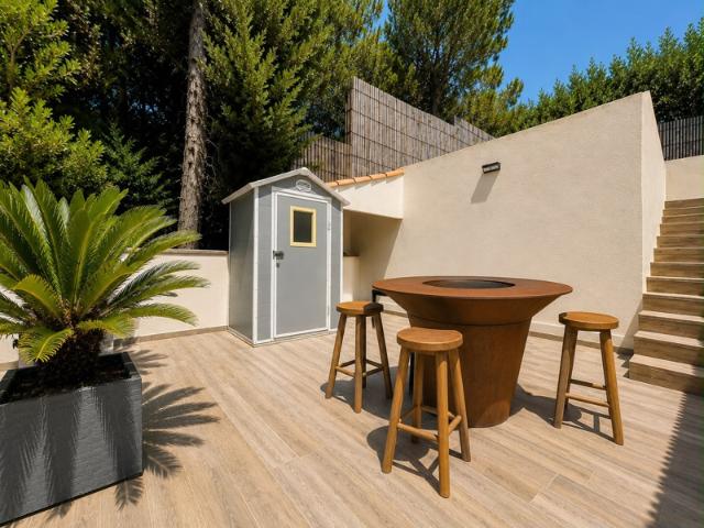 T4 89M2 + TERRASSES 100M2 + GARAGE 13013 MARSEILLE