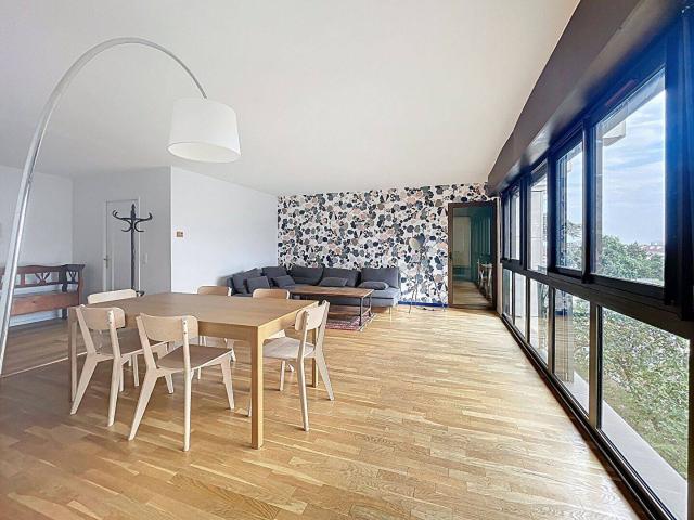 T4 111.57 m² Croix rousse Secteur HENON 06.30.96.21.54