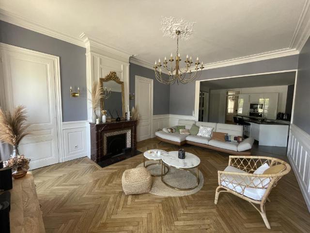 T4 – 126.45 m² – MEUBLE – 2 CHAMBRES – 69009 – LYON