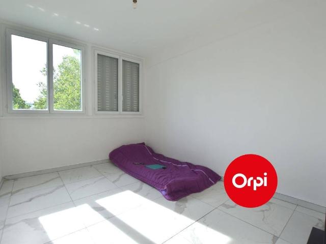 T4 2 Rue Robespierre 69800 SAINT PRIEST