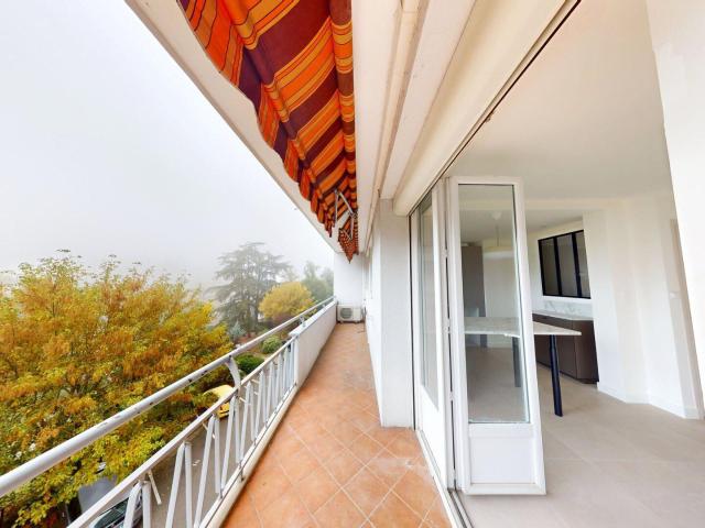 T4_TASSIN_BALCON_CLIMATISATION_CAVE