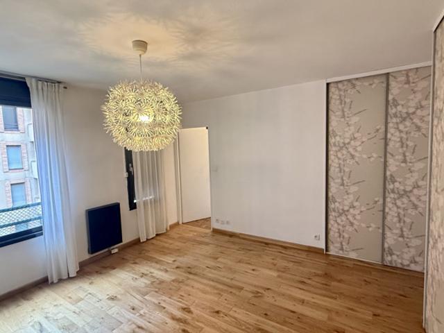 T4 traversant · 106 m2 Carrez · Double garage · Ascenseur