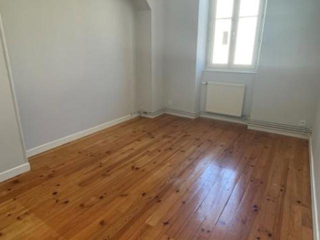 T4 à Montreal La Cluse à louer Locagestion, expert en gestion locative