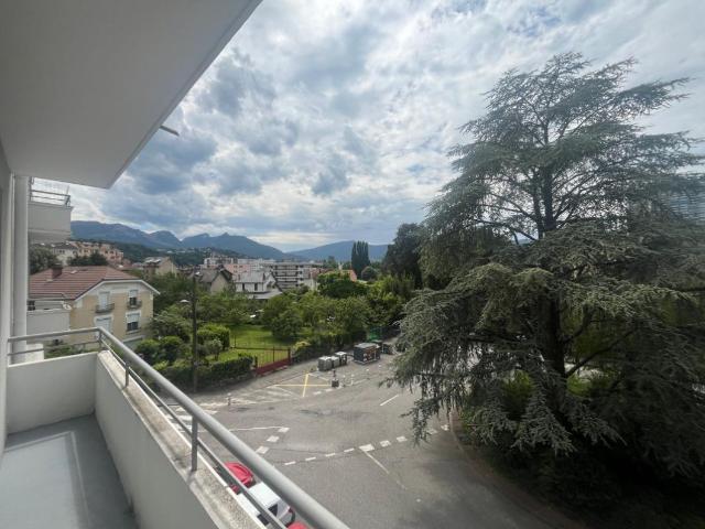 T4 à Chambéry 73000, 4 pièces, de 74m² à 935 €