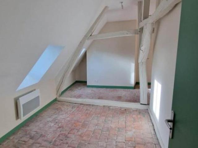 T4 à Vezelay à louer Locagestion, expert en gestion locative