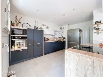 T4 avec ascenseur et garage en sous sol 89m² Saint Genis Laval