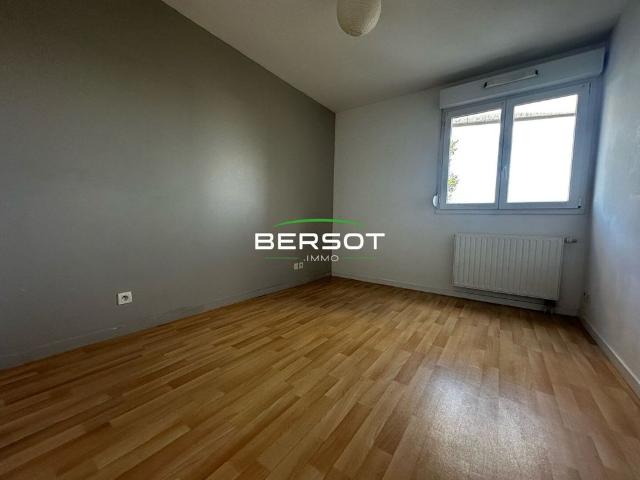 T4 avec balcon et double stationnement secteur Saint Claude