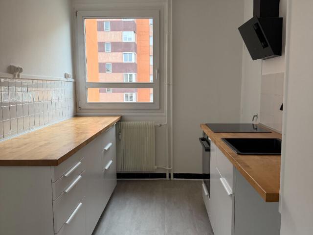 T4 avec deux chambres parking privé, Chalon sur saone