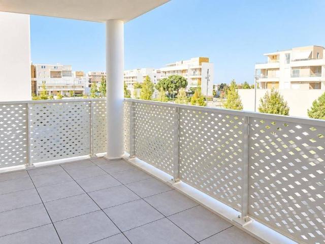 T4 avec parking et terrasse à MIRAMAS
