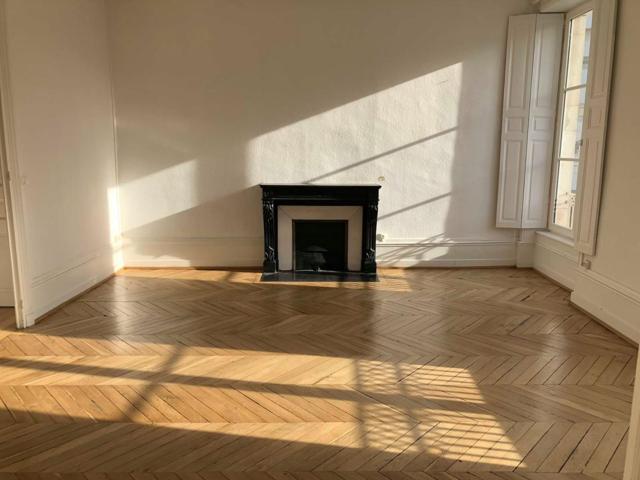 T4 avec 2 chambres refait à neuf, Chalon sur saone