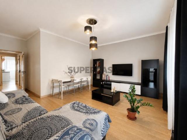 T4 com 123 m² com varanda e apenas um apartamento por piso | Alto do Seixalinho